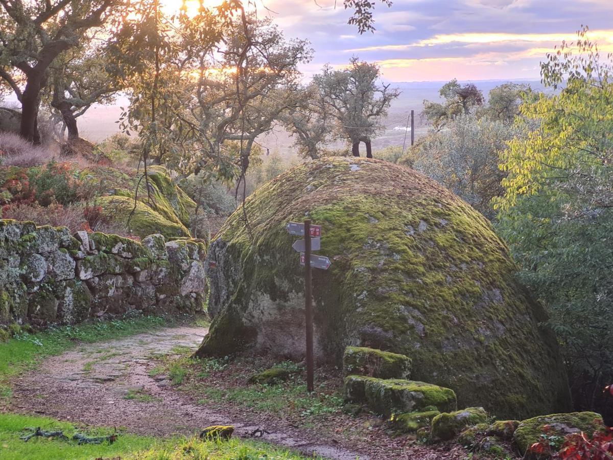 Casa Do Meio Em Quinta De Sao Pedro De Vir-A-Corca มอนซานโต ภายนอก รูปภาพ